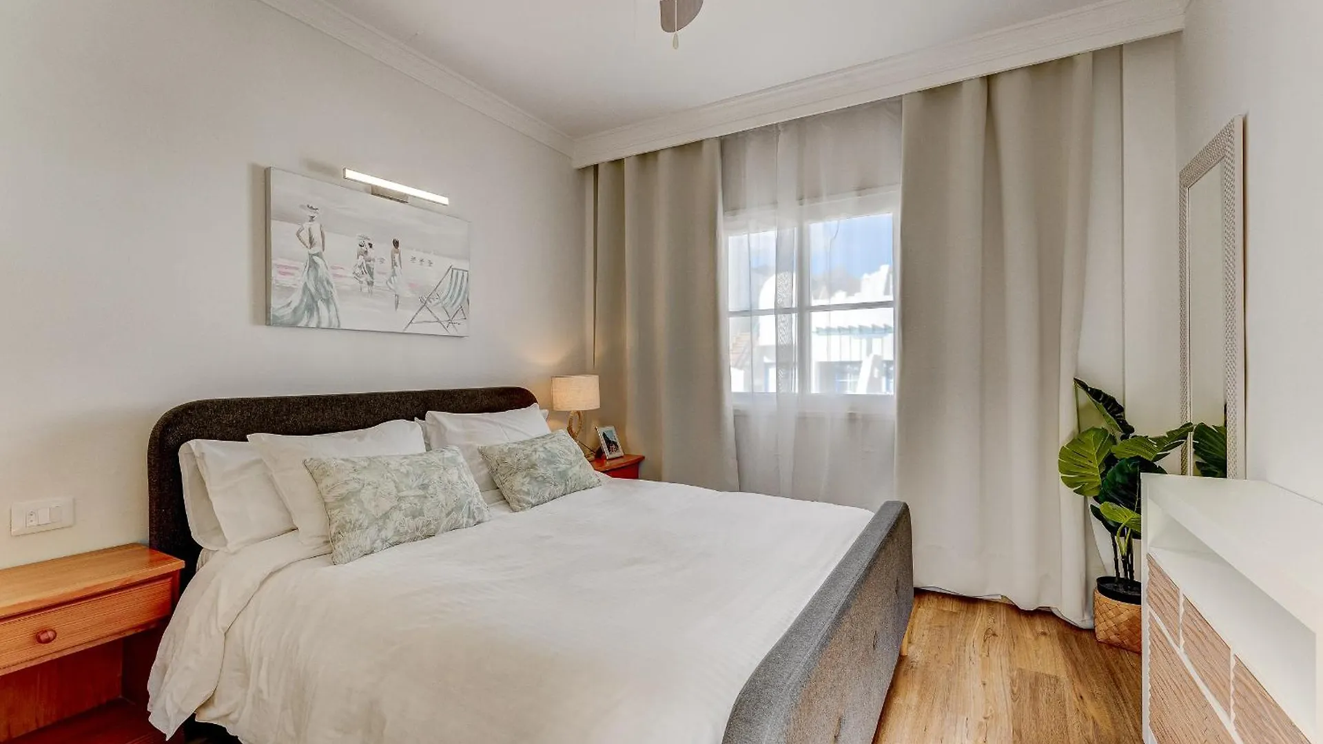 Yucca Park, Lovely, Quiet, 2 Bedroom, 70M2, Ocean Pool View! أذيخي شقة